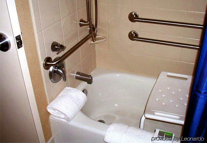 Courtyard By Marriott Hattiesburg Rom bilde